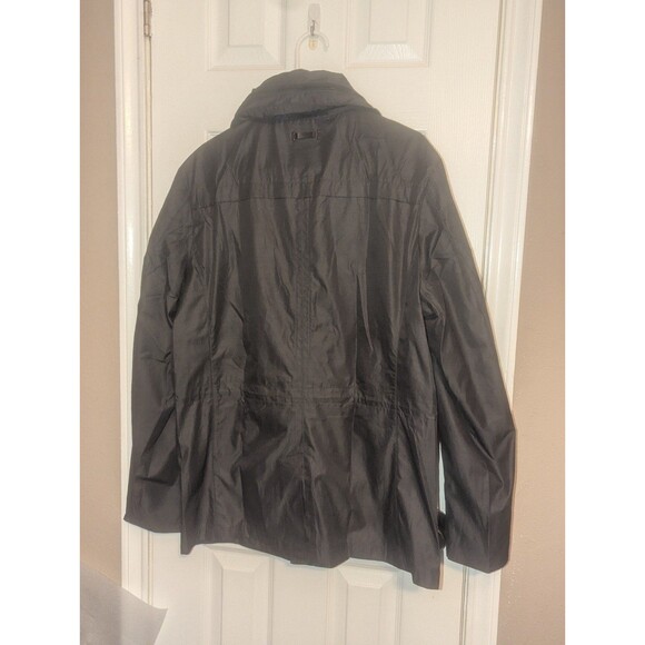 Calvin Klein Body Fit Windbreaker Jacket - Picture 5 of 10